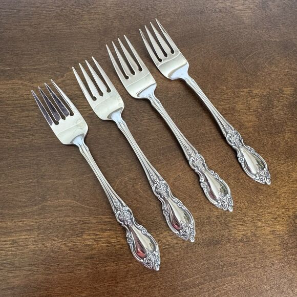 4 Oneida Raphael Salad Forks Distinction Deluxe Stainless Flatware Replacement 2 - Picture 2 of 9